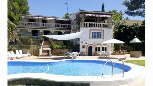Traditional style villa with sea views in Nova Santa Ponsa Traditional style villa with sea views in Nova Santa Ponsa